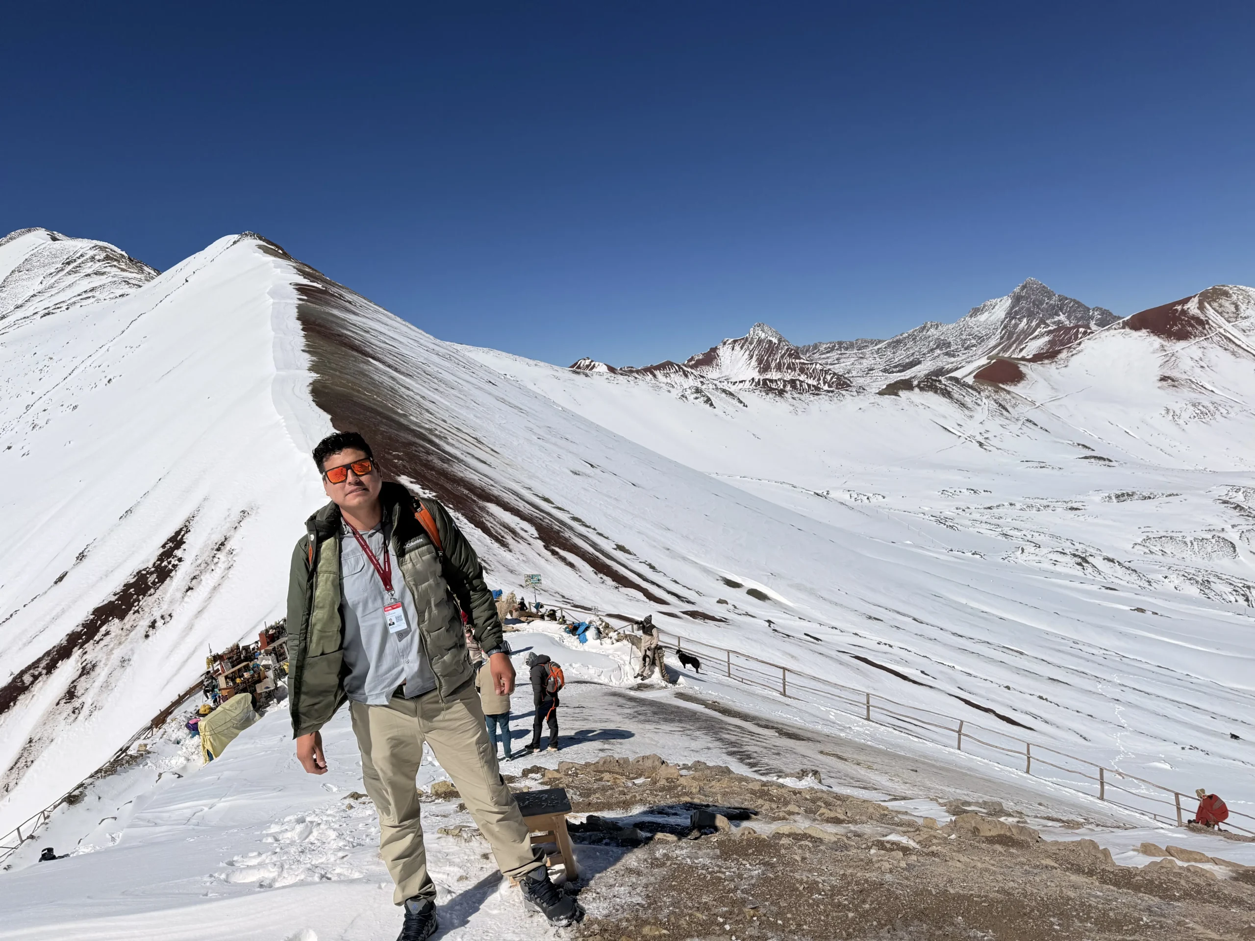 MONTAÑA DE COLORES
